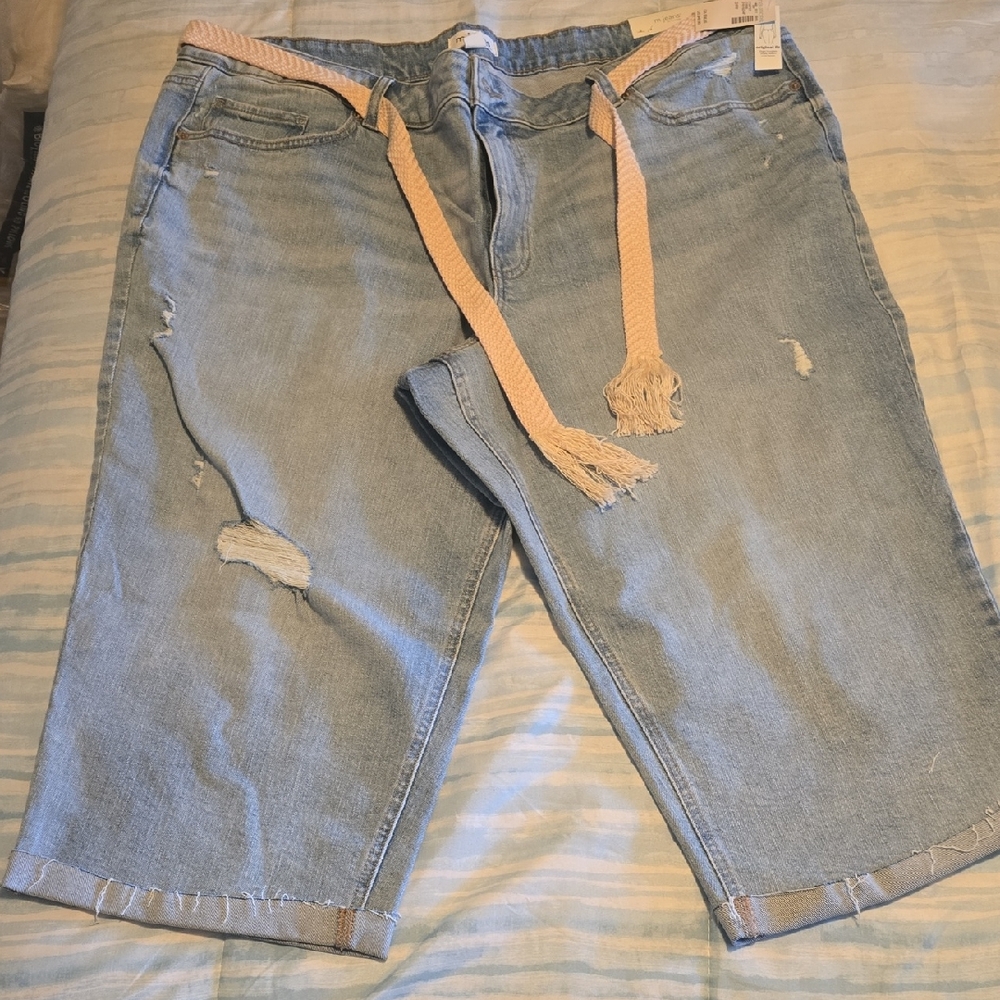 Maurices Light Blue Denim Women's Bermudas with Tan Belt